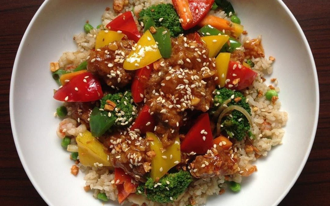 《雞肉櫻花蝦燕麥飯》富含鈣與纖維的夏威夷風清爽料理！