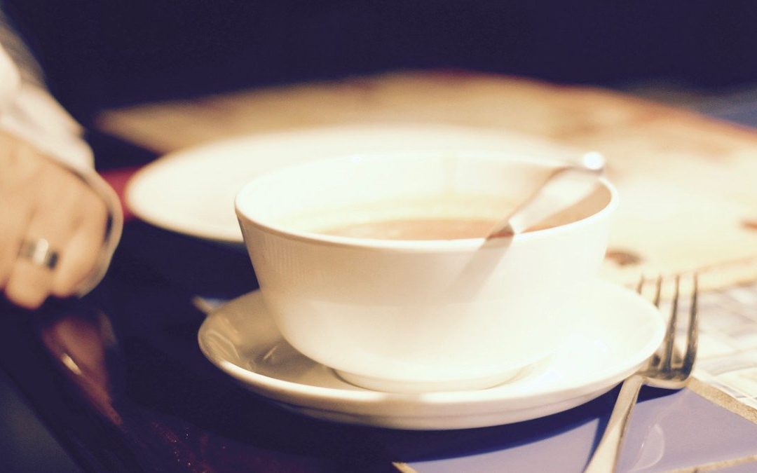 雞湯食譜：山藥蒜薑雞湯，冬令進補一指搞定！