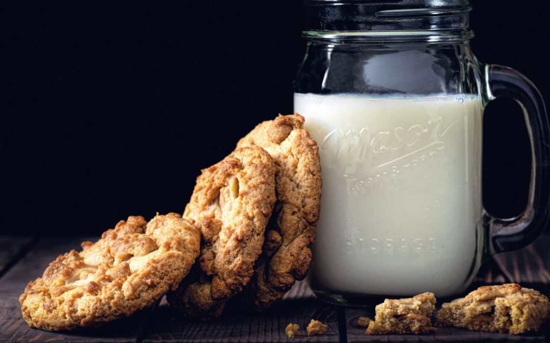 維生素B2 怎麼吃？一天兩杯牛奶加雞蛋就穩了！