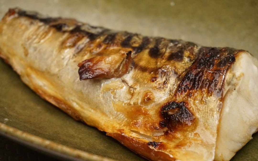 薄鹽鯖魚料理，簡單上手香檸烤鯖魚