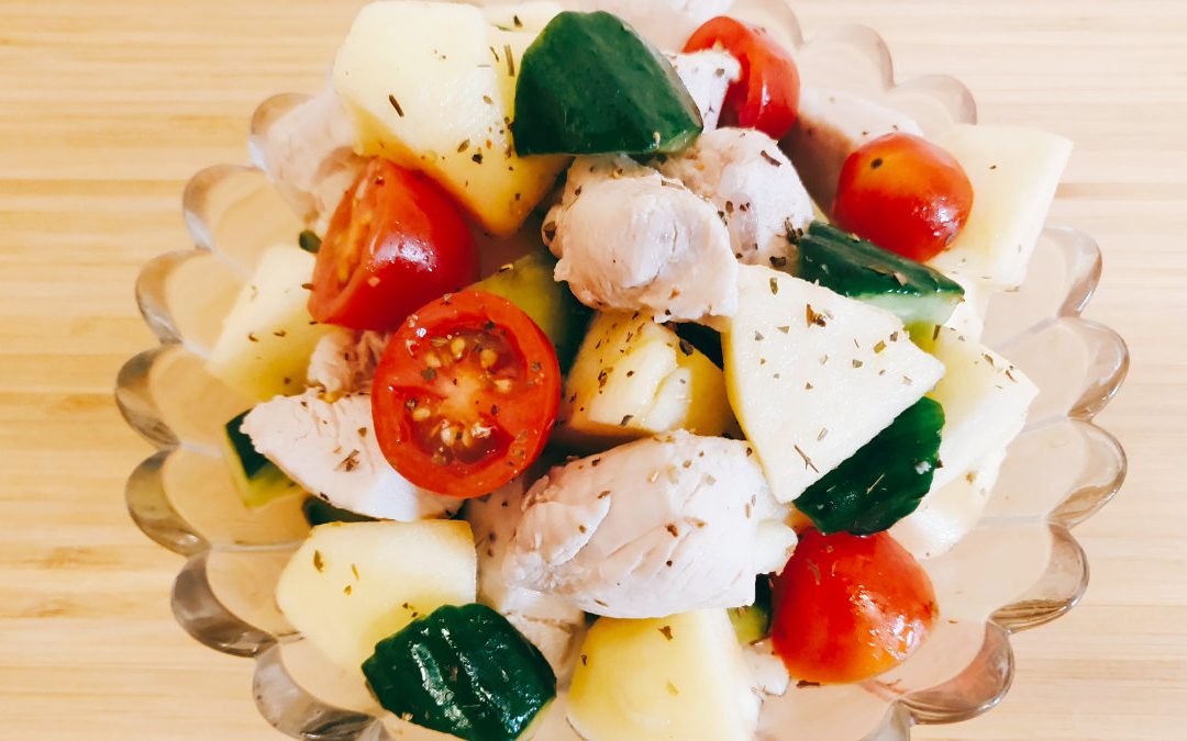 雞胸肉料理：水煮也可以很好吃！涼拌蘋果雞胸肉丁作法