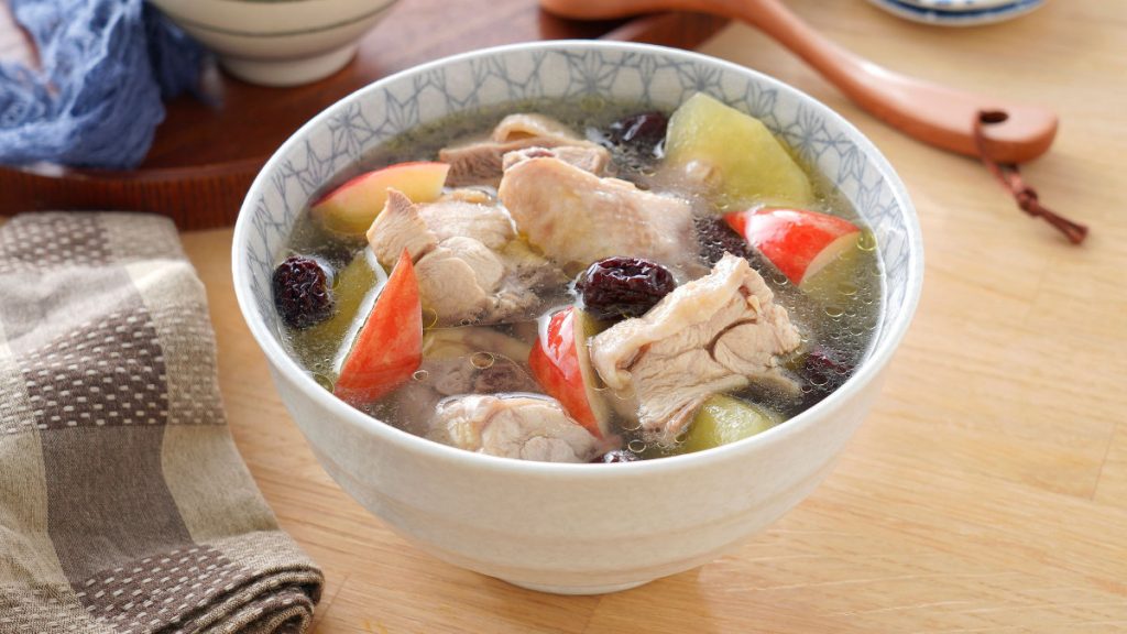 雞湯料理-蘋果紅棗雞湯