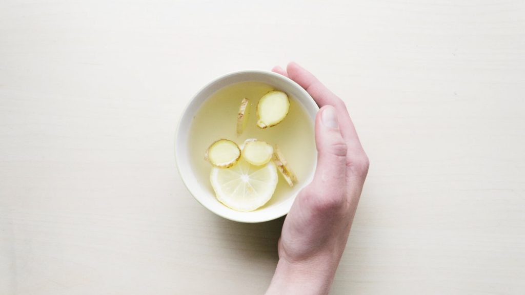 手腳冰冷-老薑-乾薑-薑辣素-薑烯酚