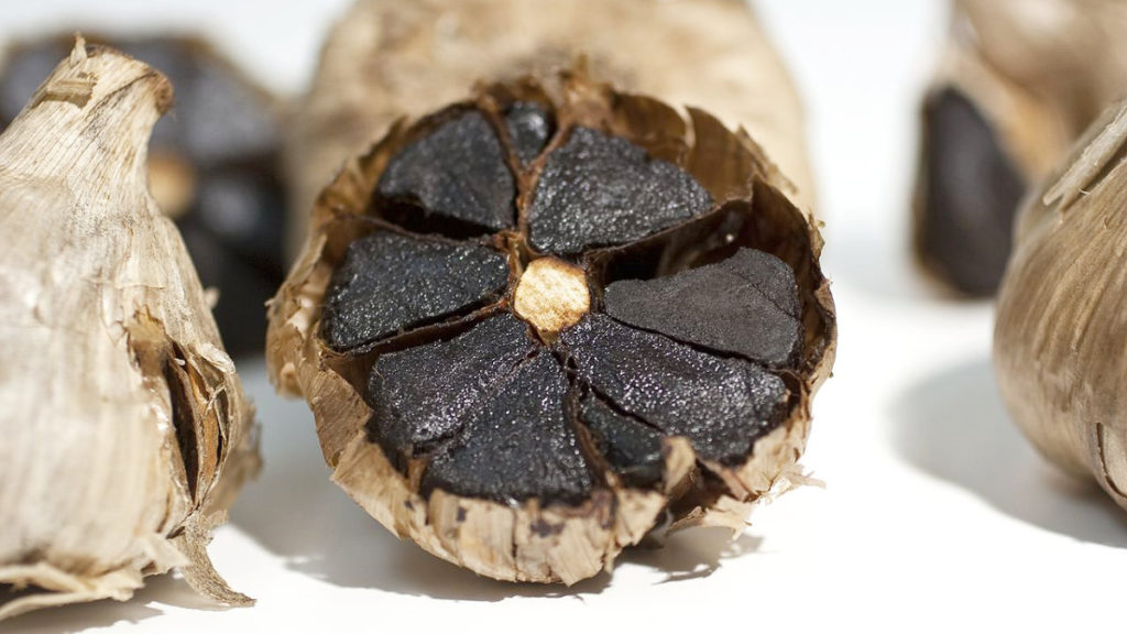 黑蒜頭-黑大蒜-黑色食物